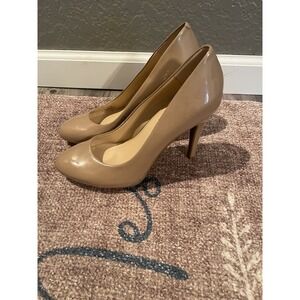 Jessica simpson Stilleto Pumps size 9.5 taupe Worn Once Some Small Markings